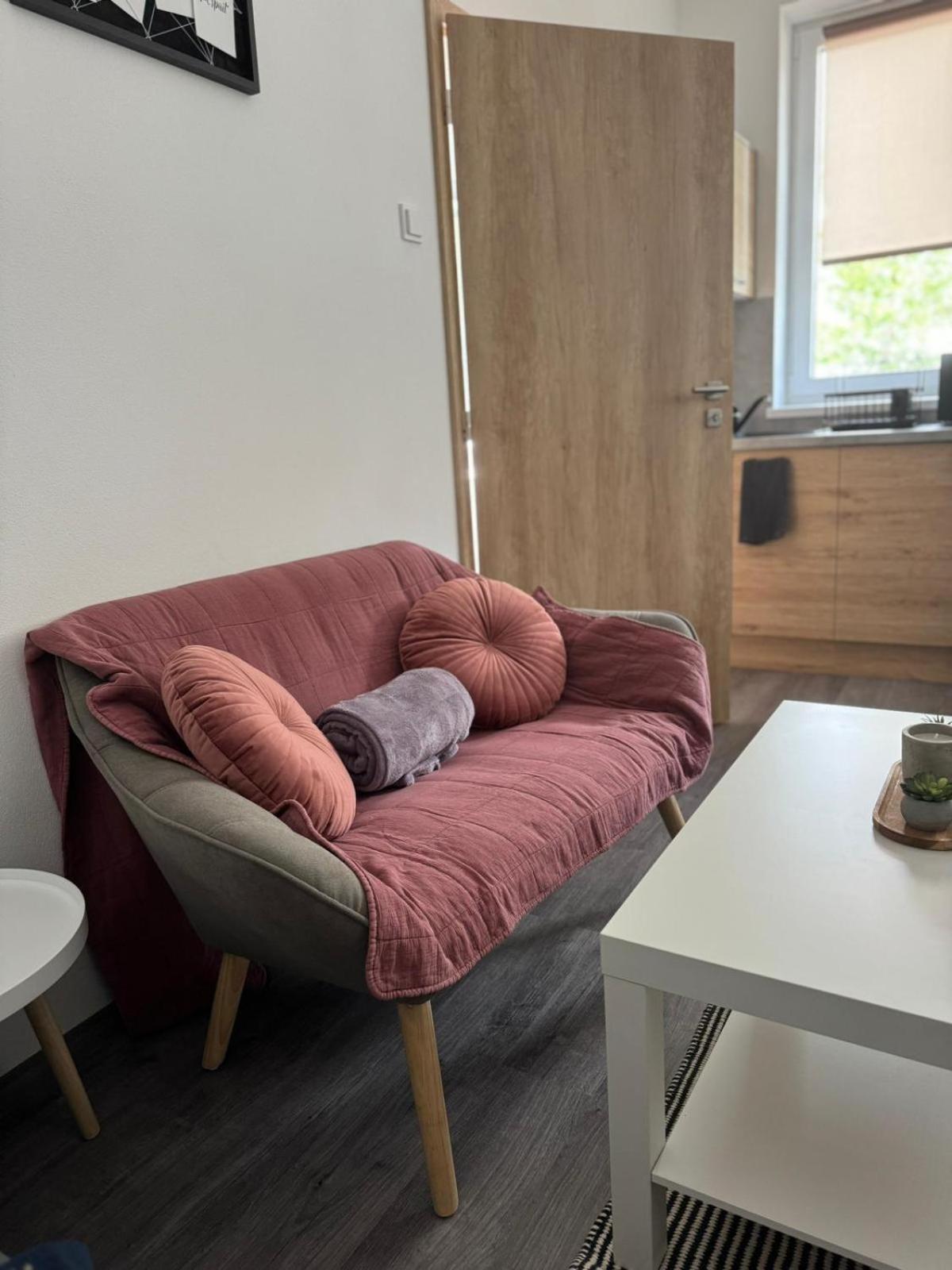 Hobiti Apartman - Sam Rathschlag Exteriör bild